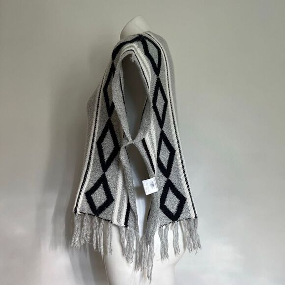 Roebuck & co Boho blanket poncho - Picture 3 of 5